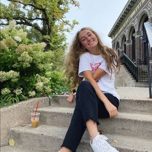 Meet your Posher, Kaitlyn